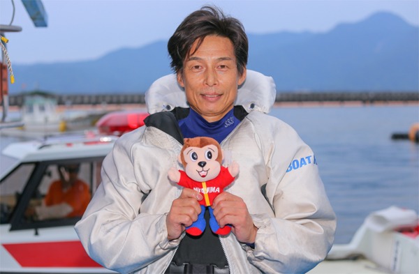 新美恵一　にいみけいいち　愛知支部　61期　常滑競艇場　蒲郡競艇場　ボートレース常滑　ボートレース蒲郡　競艇　選手　ボートレーサー　ボートレース　A2級　男子