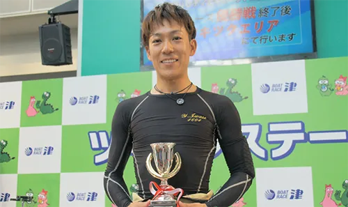 岩瀬裕亮　いわせゆうすけ　愛知支部　106期　常滑競艇場　蒲郡競艇場　ボートレースとこなめ　ボートレース蒲郡　競艇　選手　ボートレーサー　ボートレース　A1級　男子